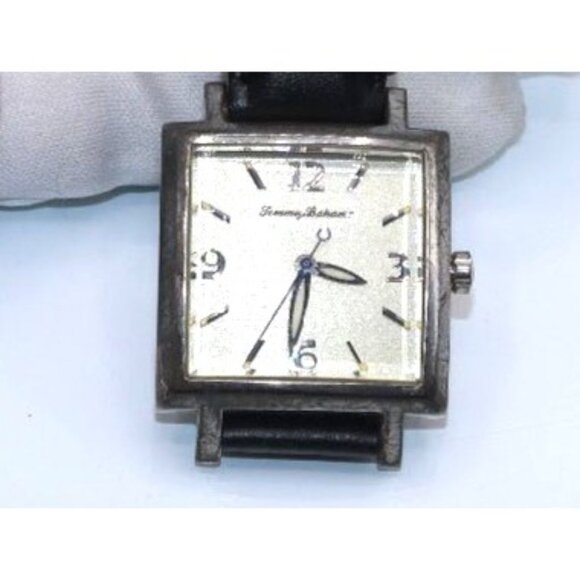 Vintage Tommy Bahama Square Stainless Steel Watch Silver Resistant 165 Ft Swiss - Picture 2 of 4